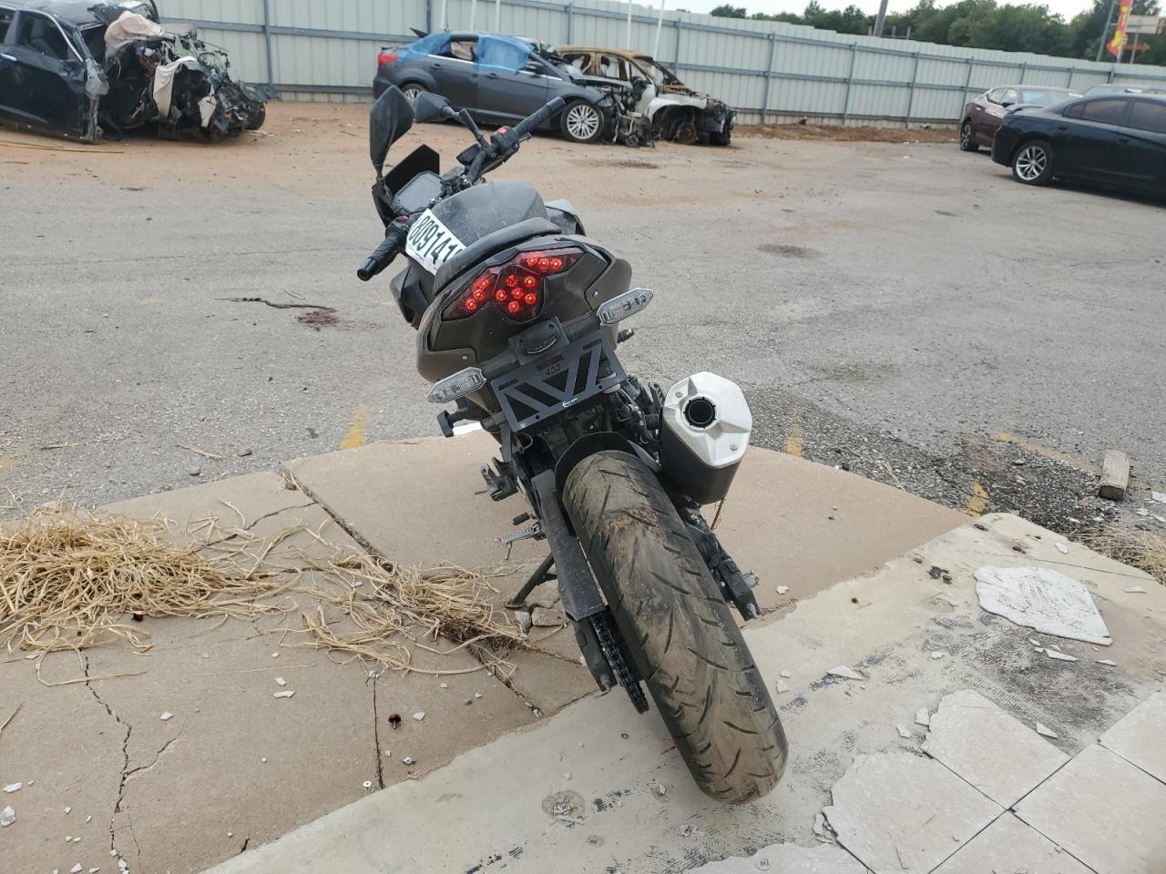 2025 Kawasaki Er500 - Image 4