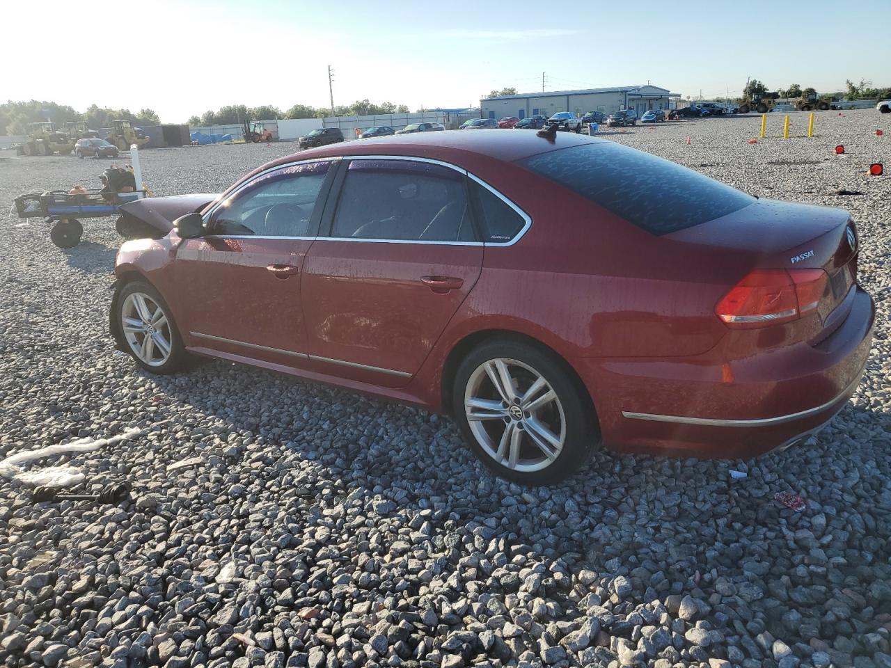 2015 Volkswagen Passat Sel - Image 2