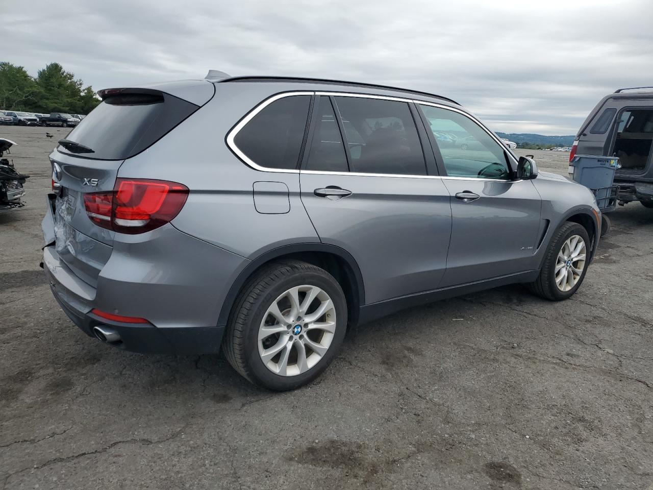 2016 BMW X5 xDrive35I - Image 3