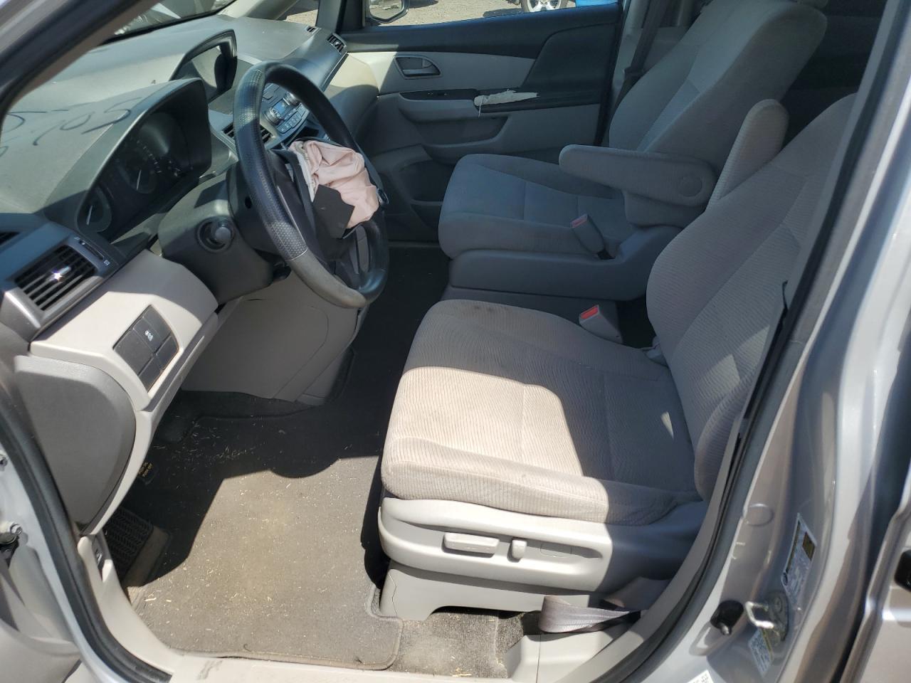 2012 Honda Odyssey Lx - Image 7