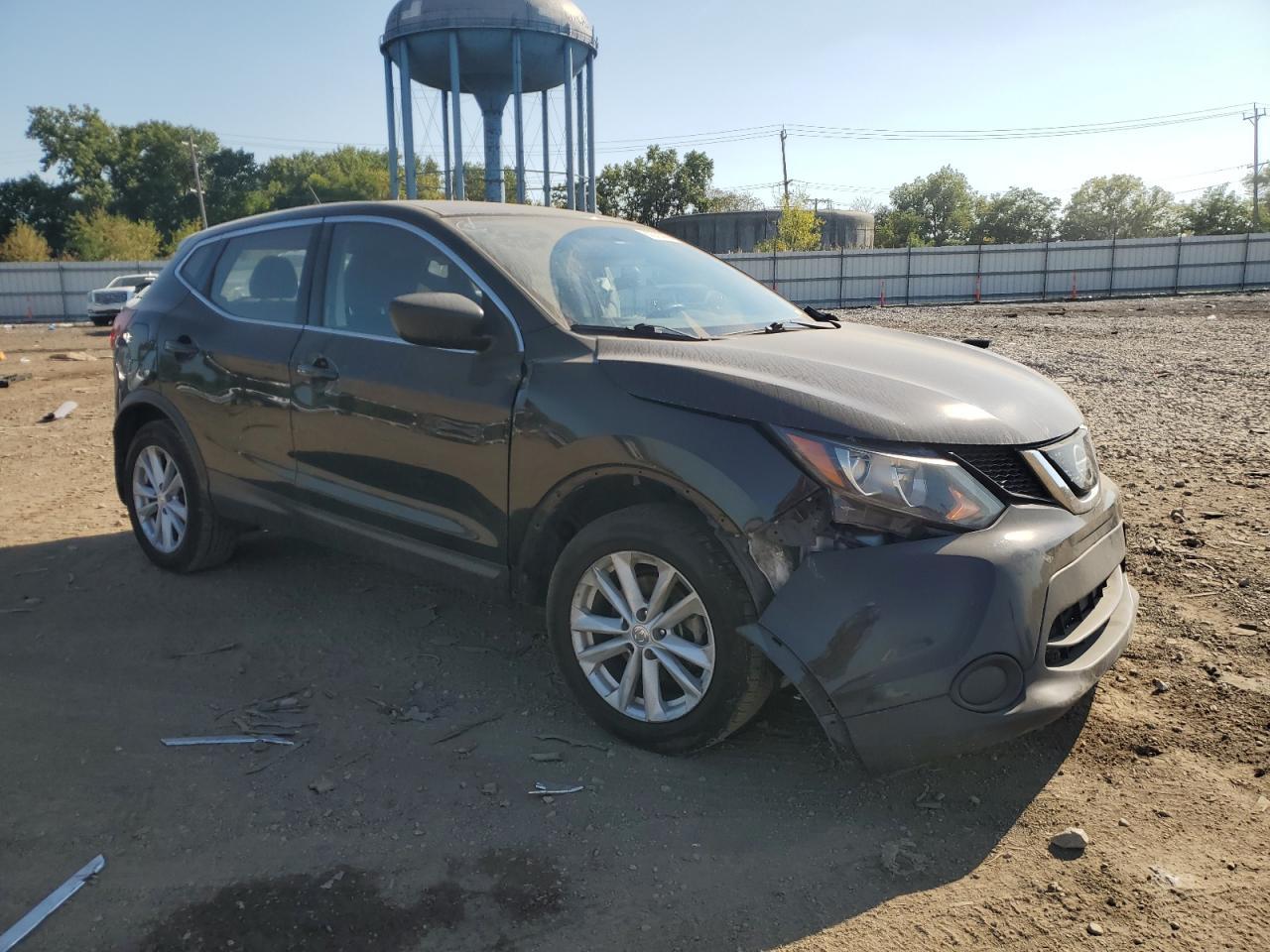 2018 Nissan Rogue Sport S - Фото 4