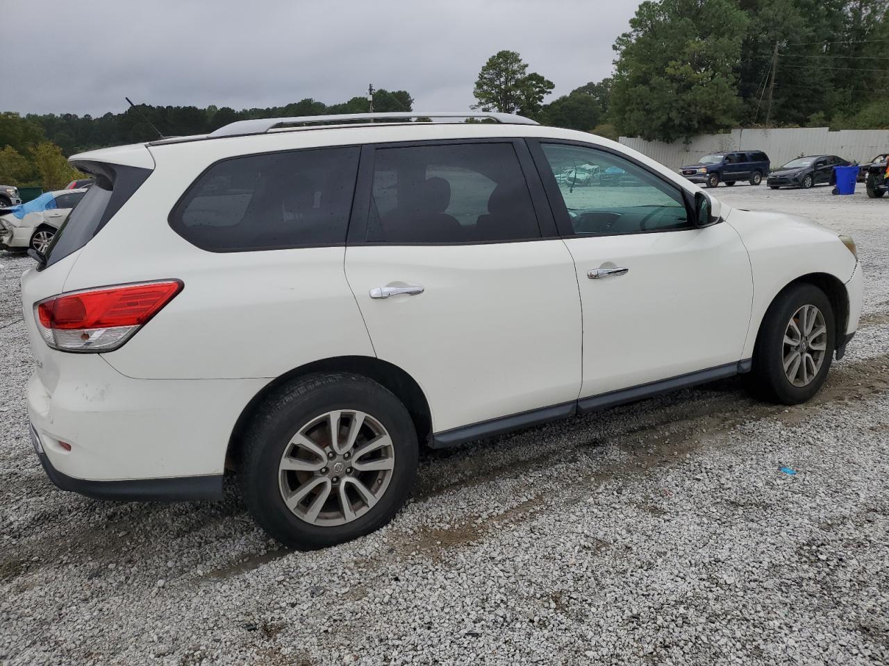 2016 Nissan Pathfinder S - Фото 3