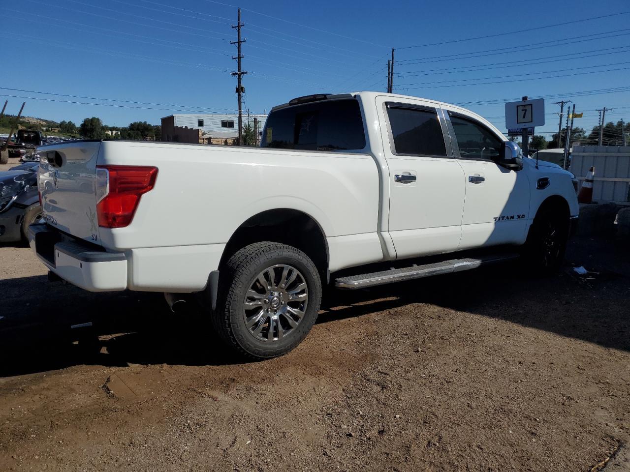 2016 Nissan Titan Xd Sl - Image 3