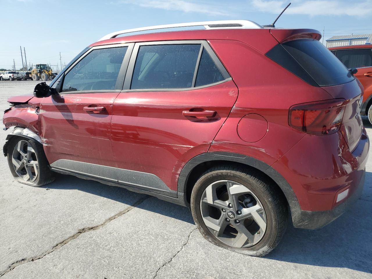 2024 Hyundai Venue Limited - Фото 2