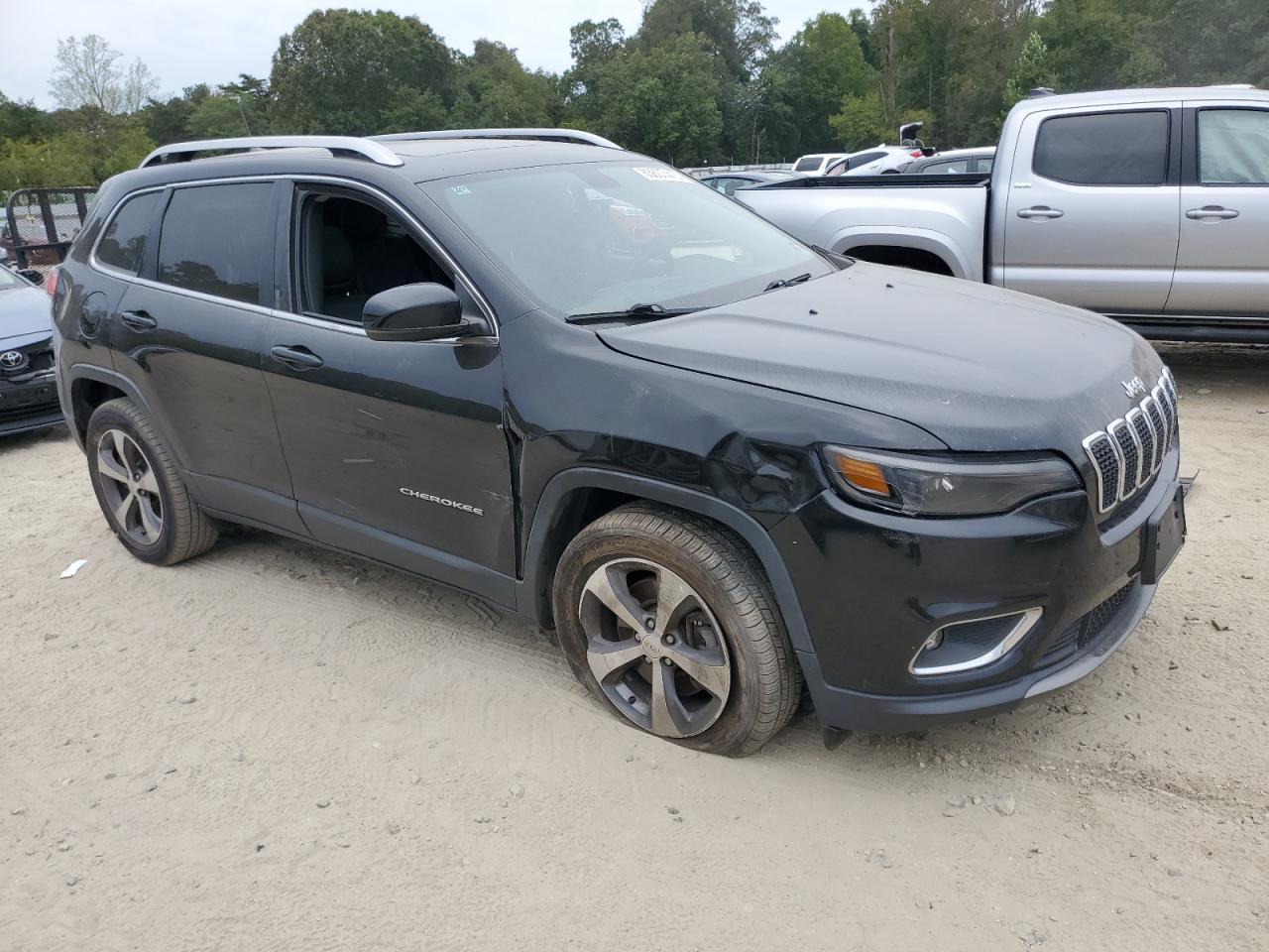 2019 Jeep Cherokee Limited - Image 4