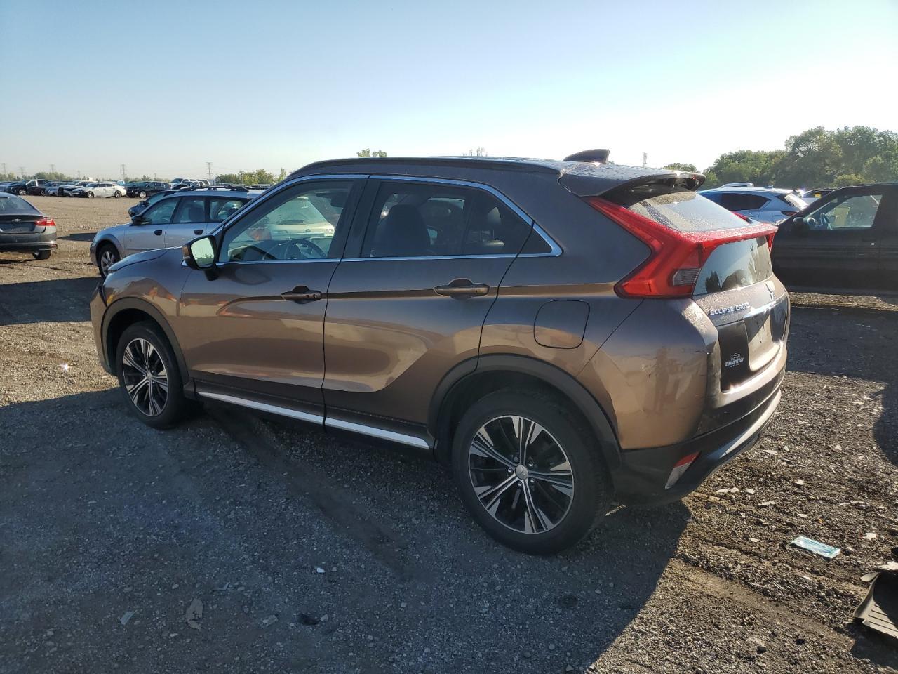 2020 Mitsubishi Eclipse Cross Se - Фото 2