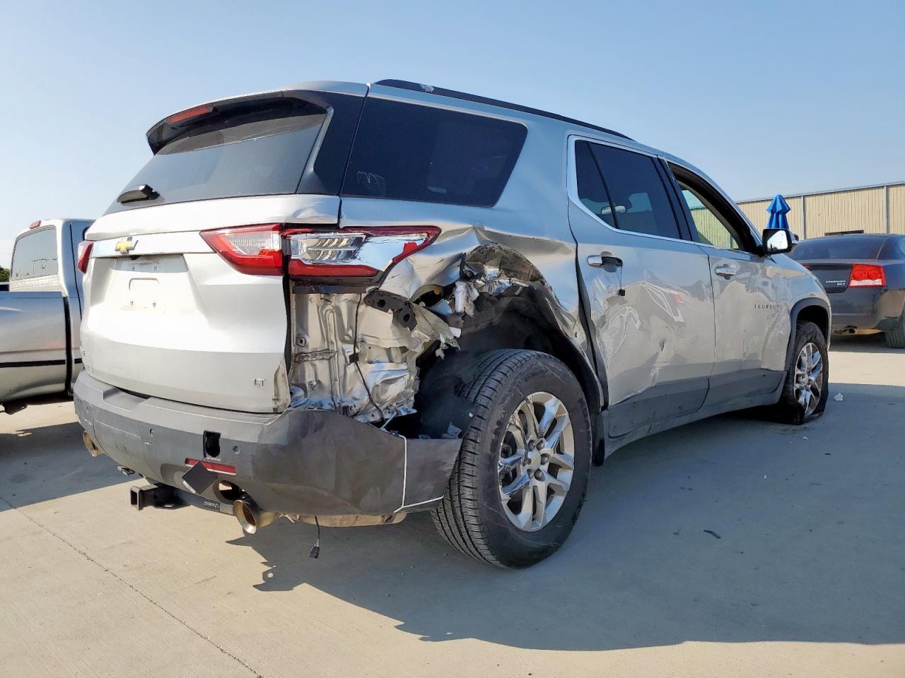2019 Chevrolet Traverse Lt - Фото 3