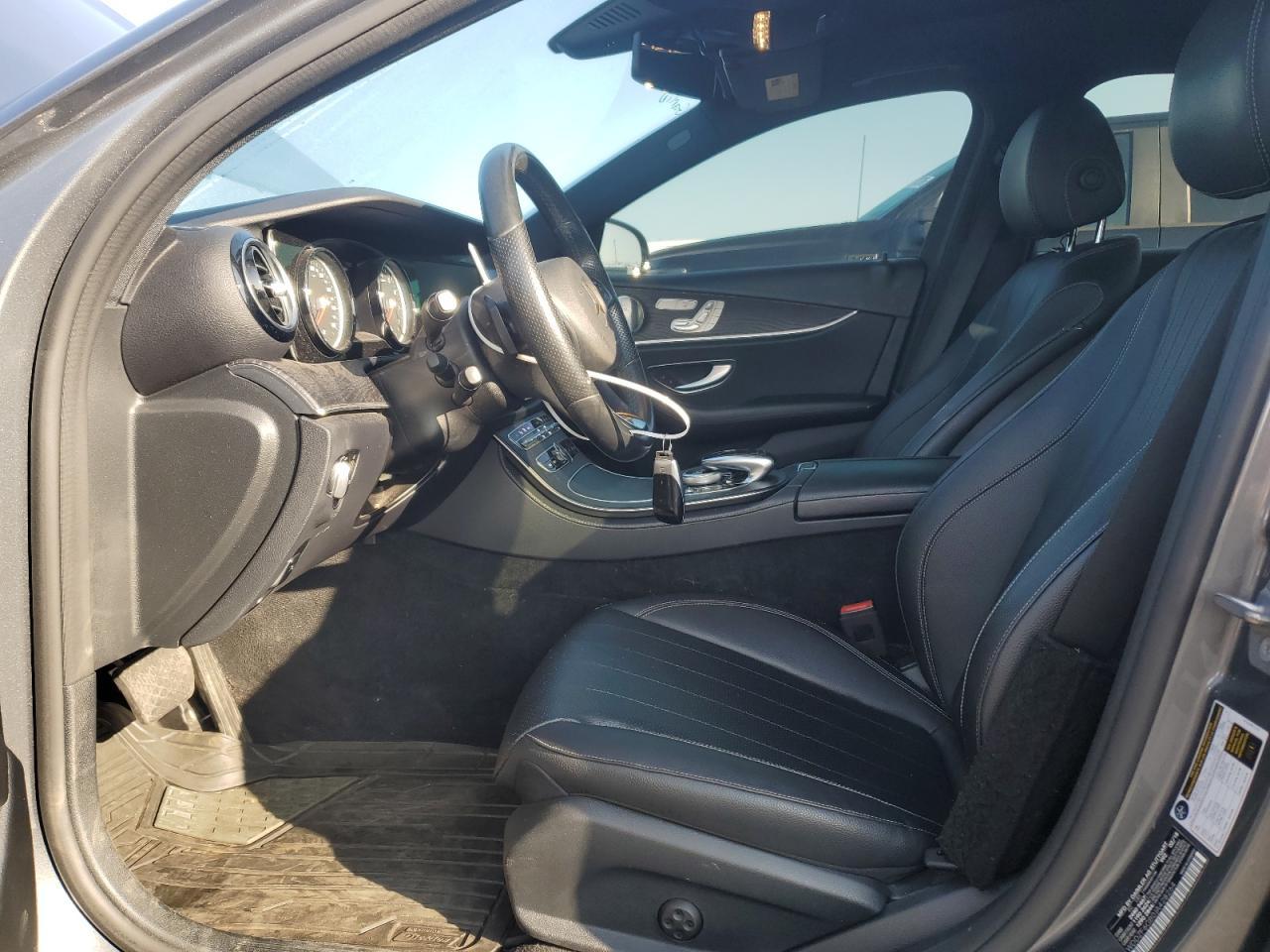 2018 Mercedes-Benz E 400 4Matic - Фото 7