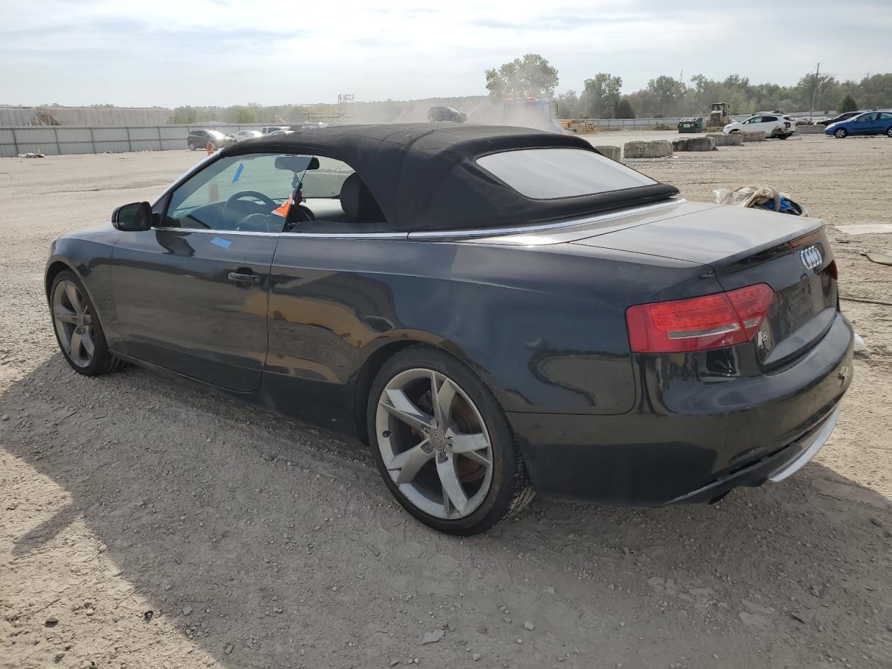 2011 Audi A5 Premium Plus - Фото 2