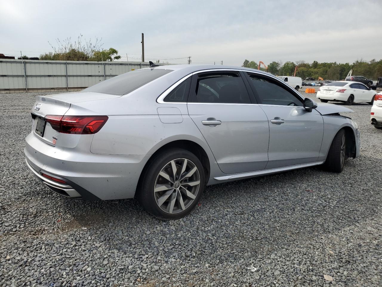 2021 Audi A4 Premium 40 - Фото 3