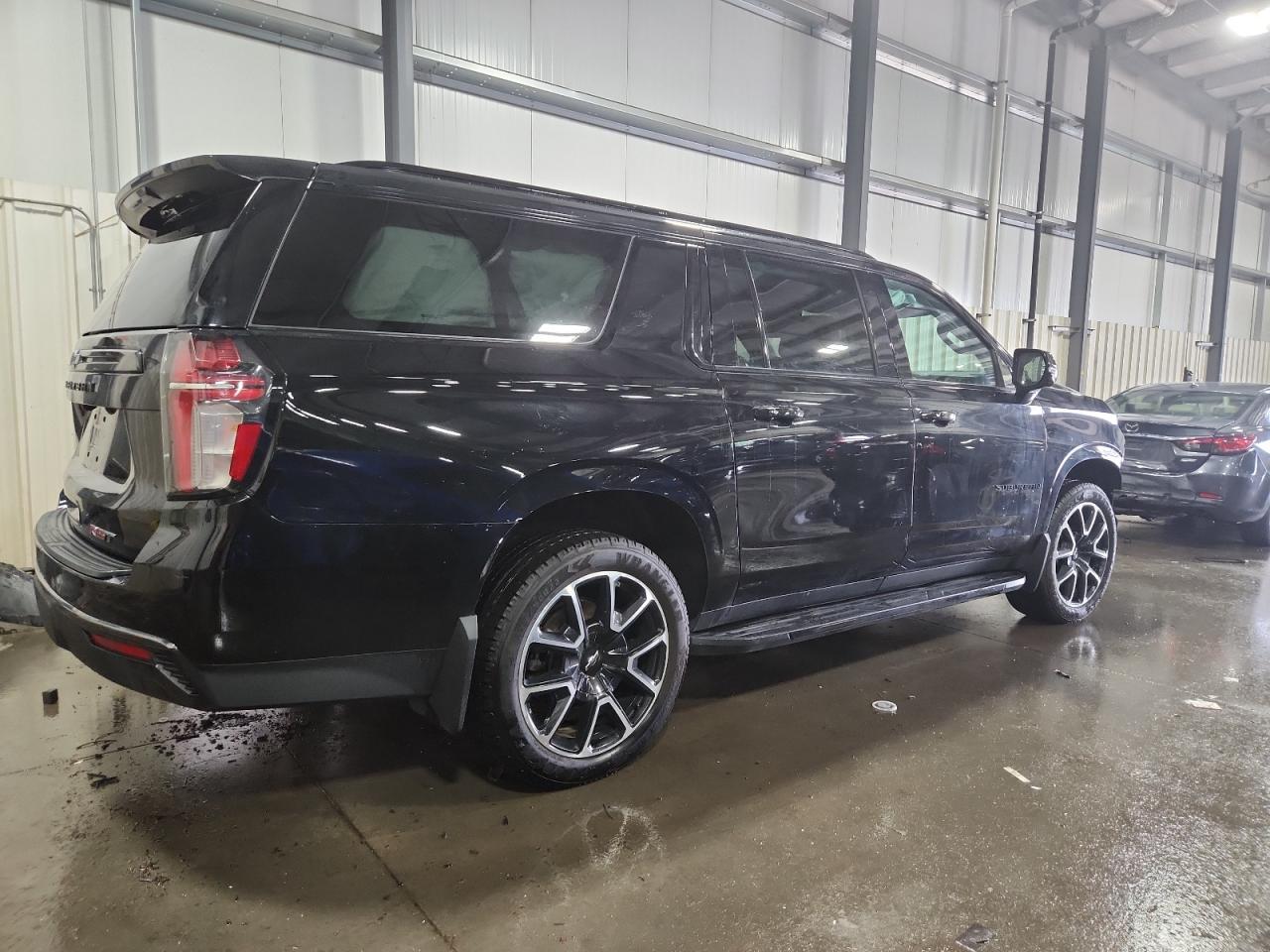 2022 Chevrolet Suburban K1500 Rst - Фото 3