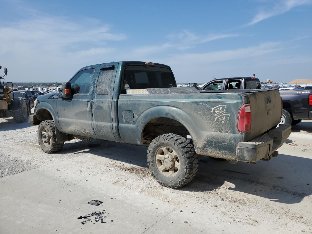 2011 Ford F250 Super Duty - Фото 2