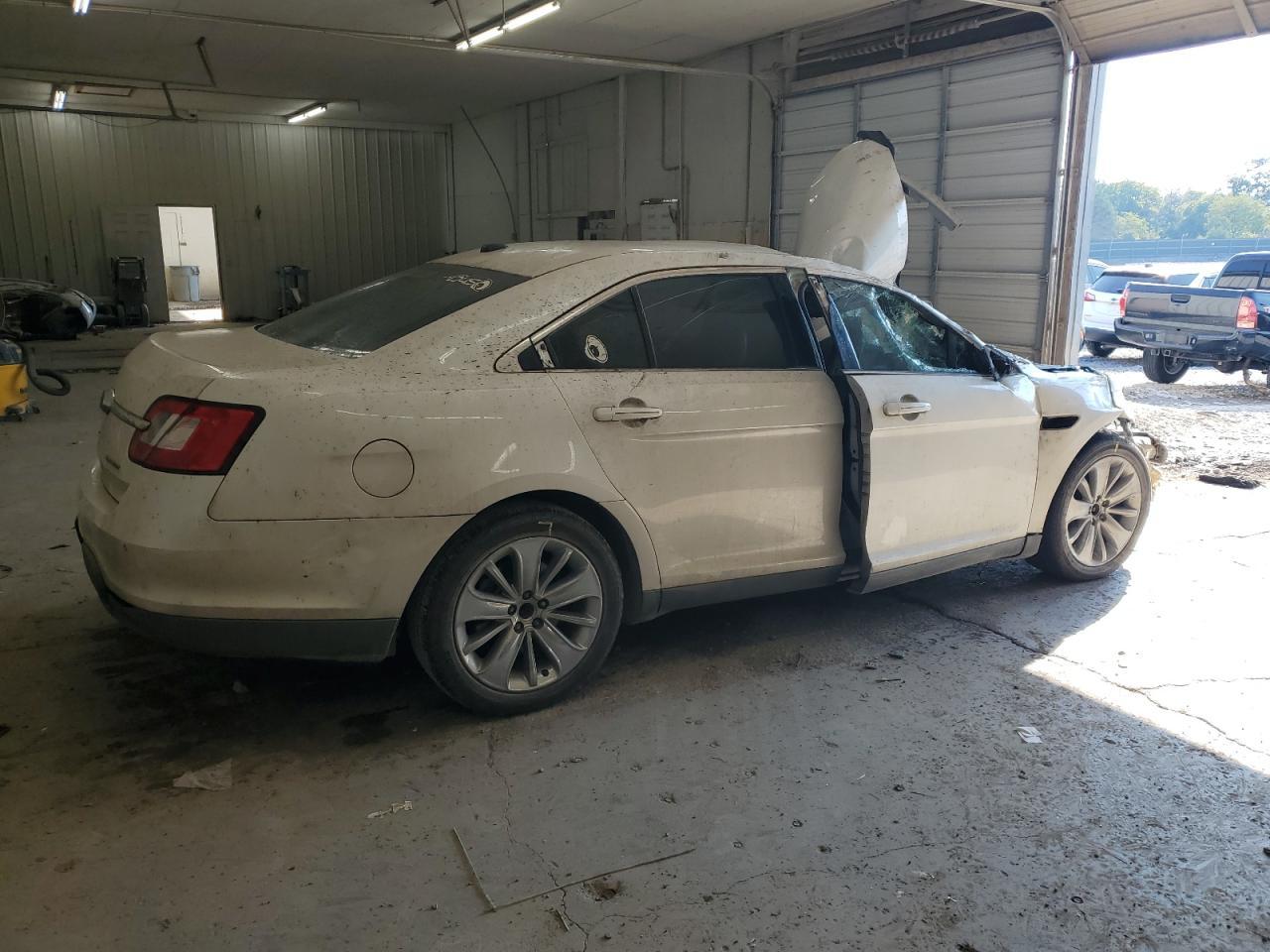 2010 Ford Taurus Limited - Фото 3