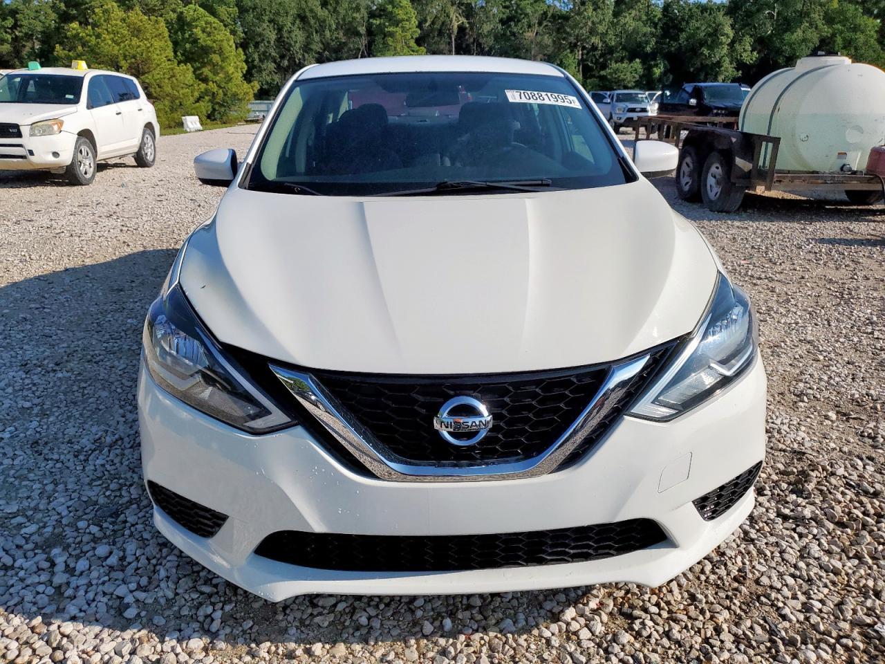 2017 Nissan Sentra S - Фото 5