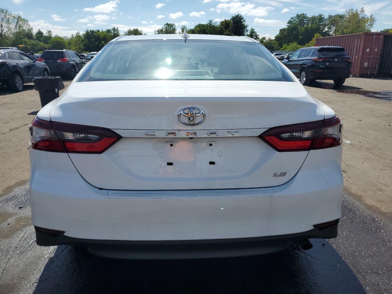 2024 Toyota Camry Le - Image 6