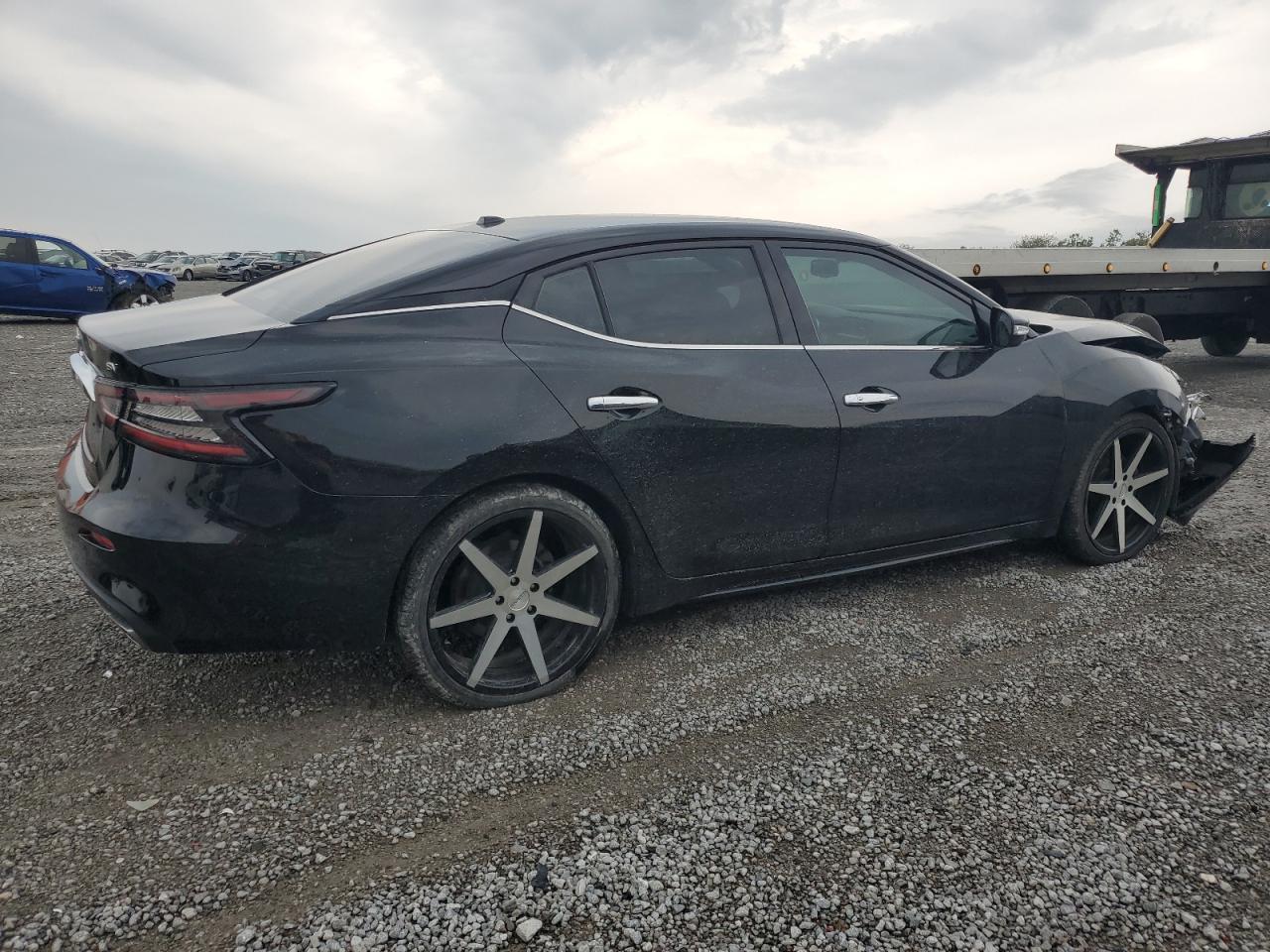 2019 Nissan Maxima S - Фото 3