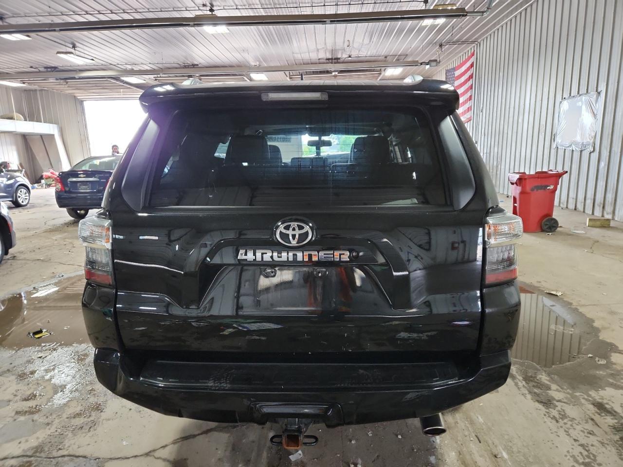 2017 Toyota 4Runner Sr5/Sr5 Premium - Фото 6