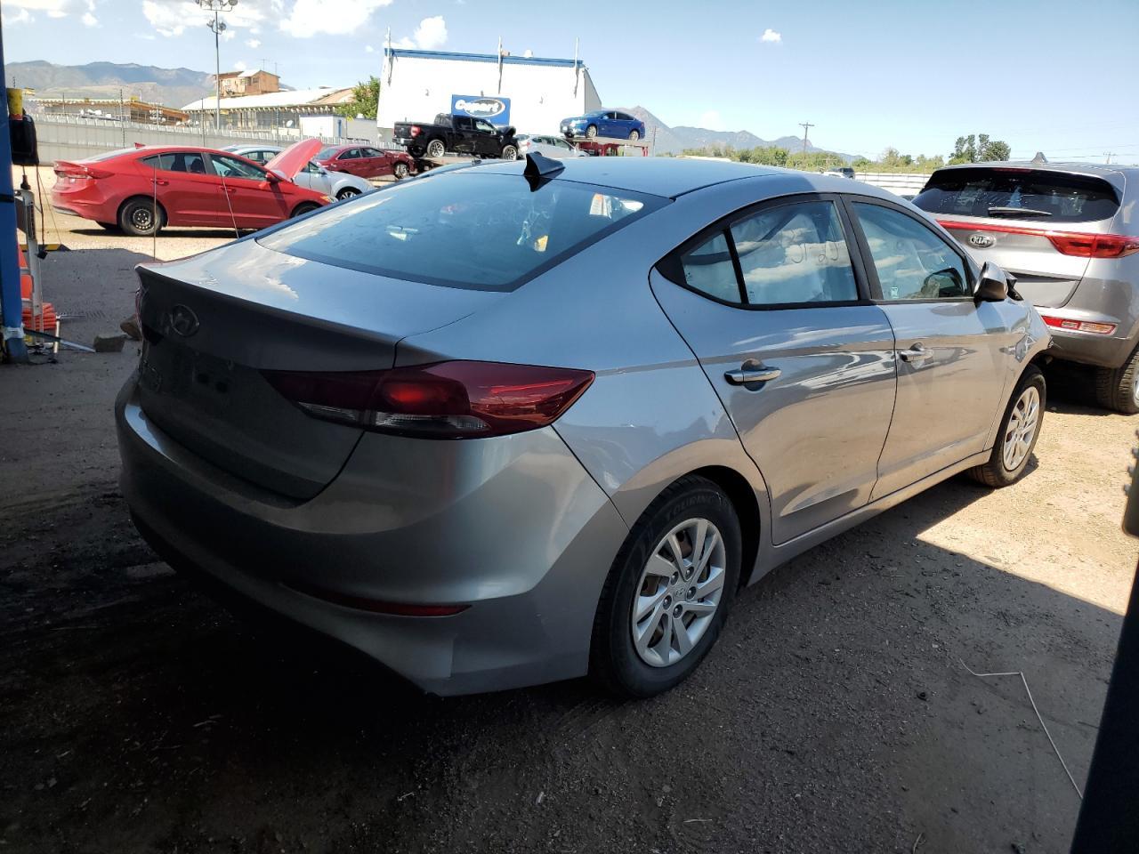2017 Hyundai Elantra Se - Фото 3