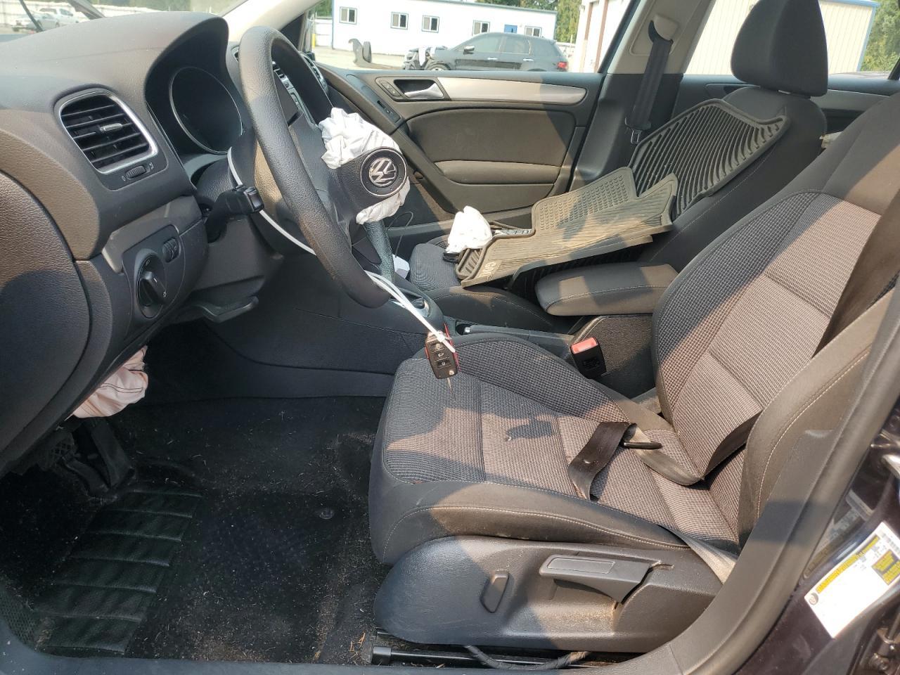 2014 Volkswagen Golf - Image 7