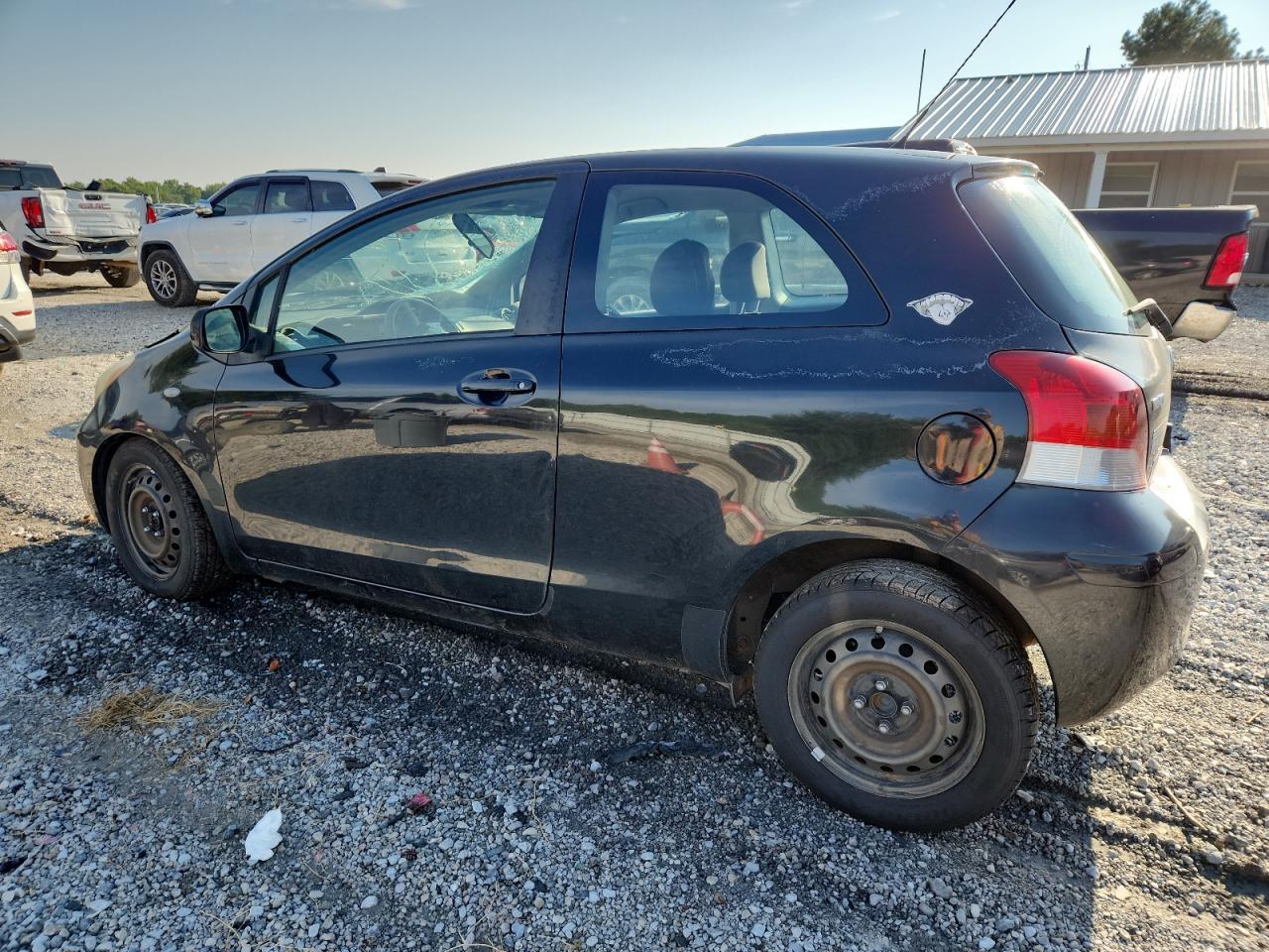 2009 Toyota Yaris - Image 2
