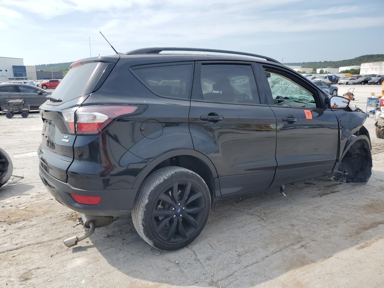 2018 Ford Escape Se - Фото 3