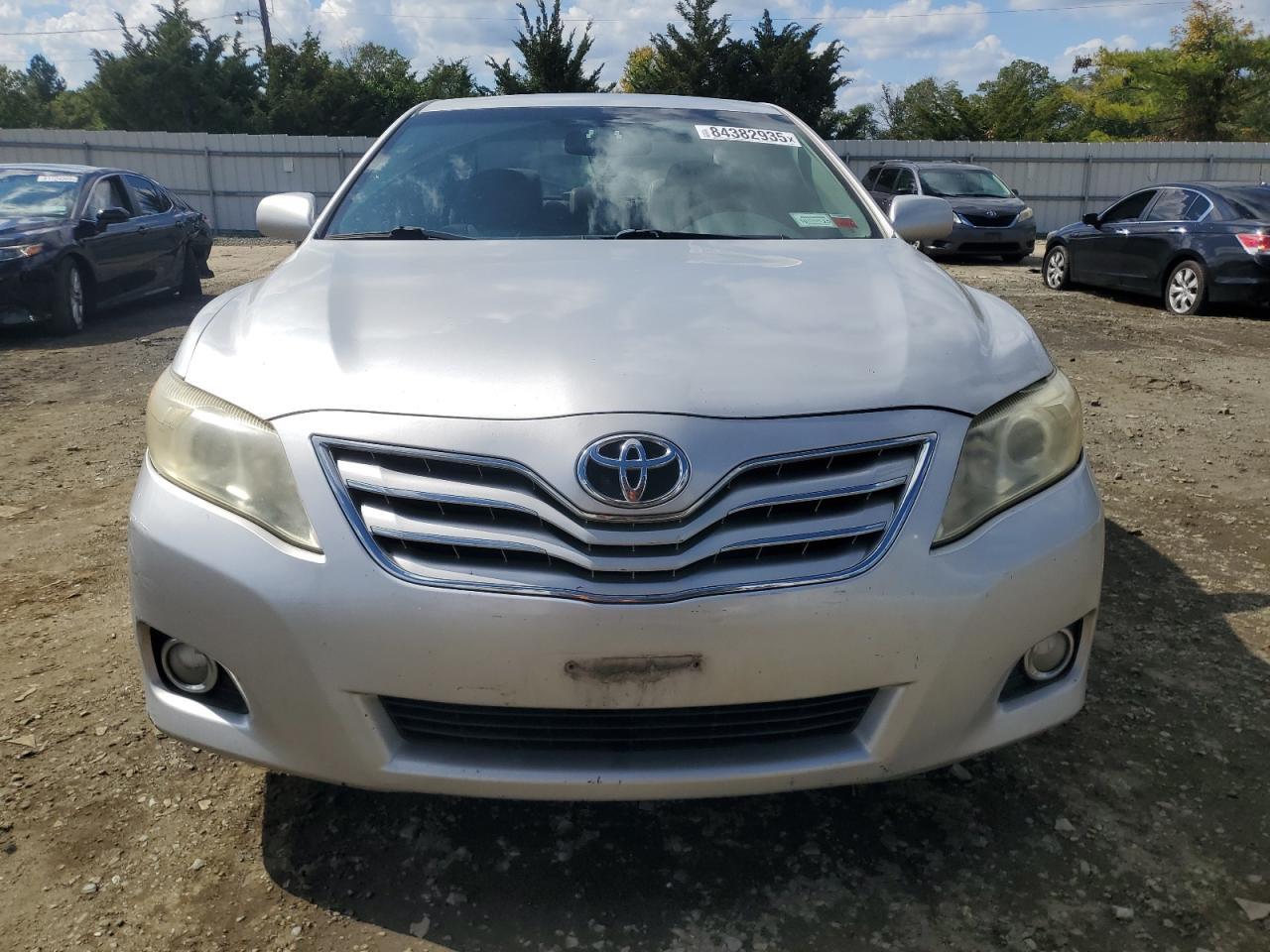 2011 Toyota Camry Base - Фото 5