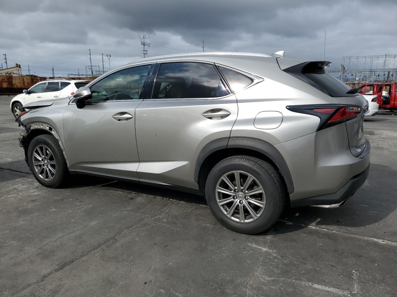 2017 Lexus Nx 200T Base - Фото 2