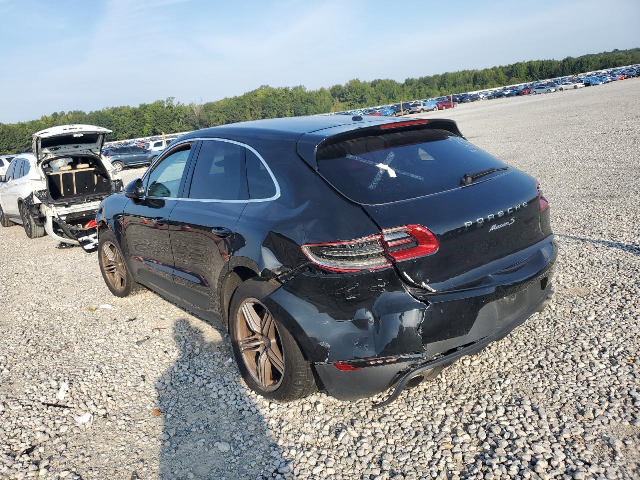 2015 Porsche Macan S - Image 2