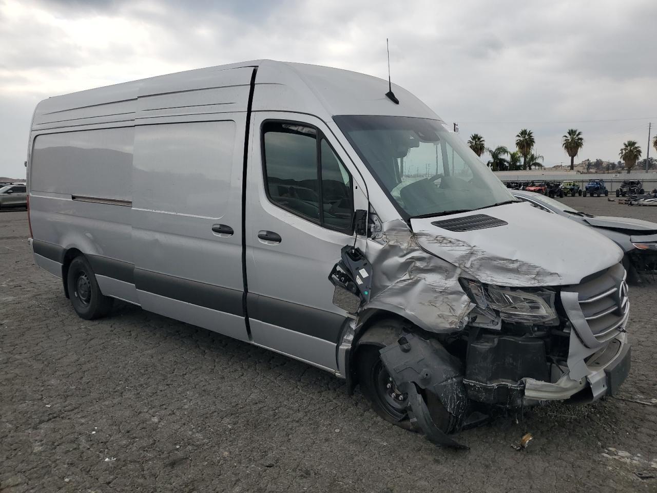 2024 Mercedes-Benz Sprinter 2500 - Image 4