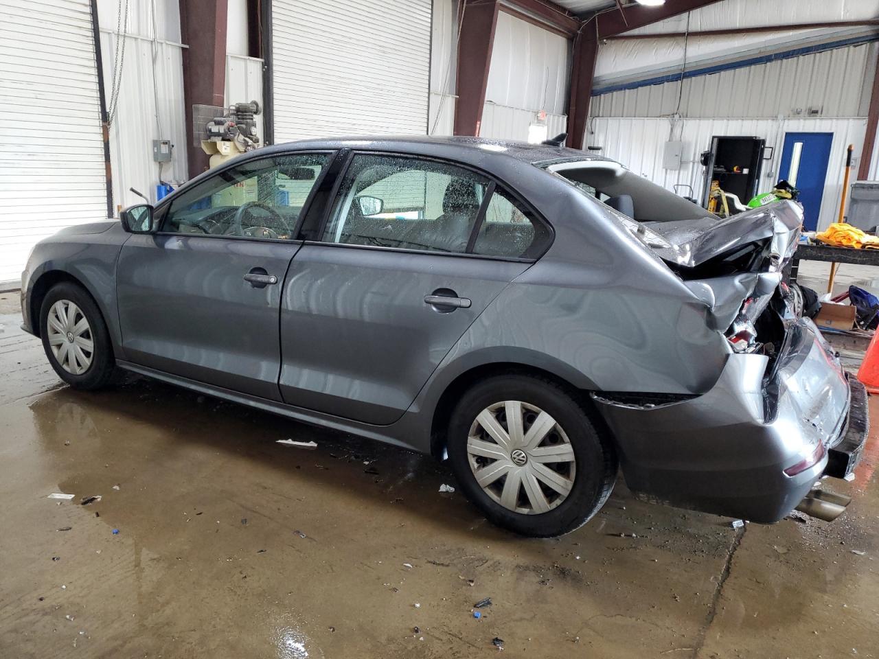 2016 Volkswagen Jetta S - Фото 2