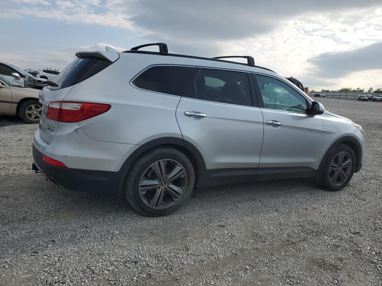 2016 Hyundai Santa Fe Se Ultimate - Image 3