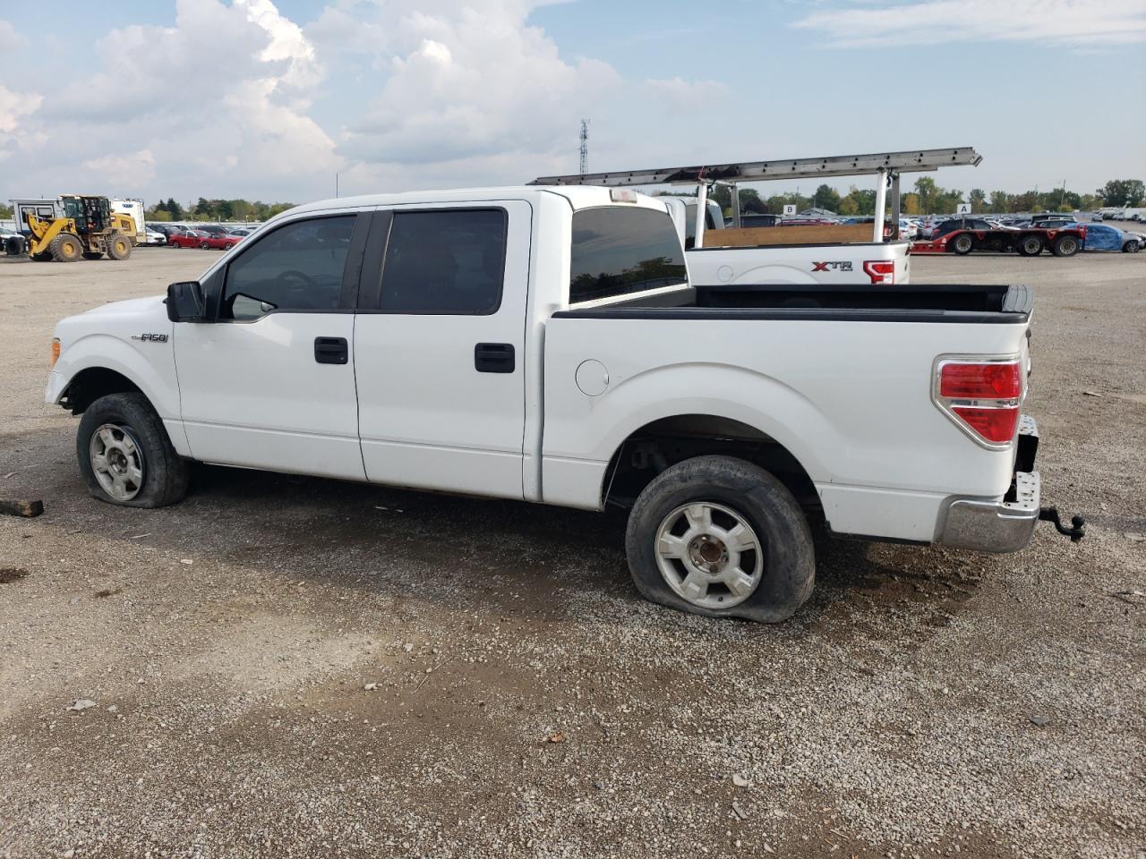 2013 Ford F150 Supercrew - Фото 2