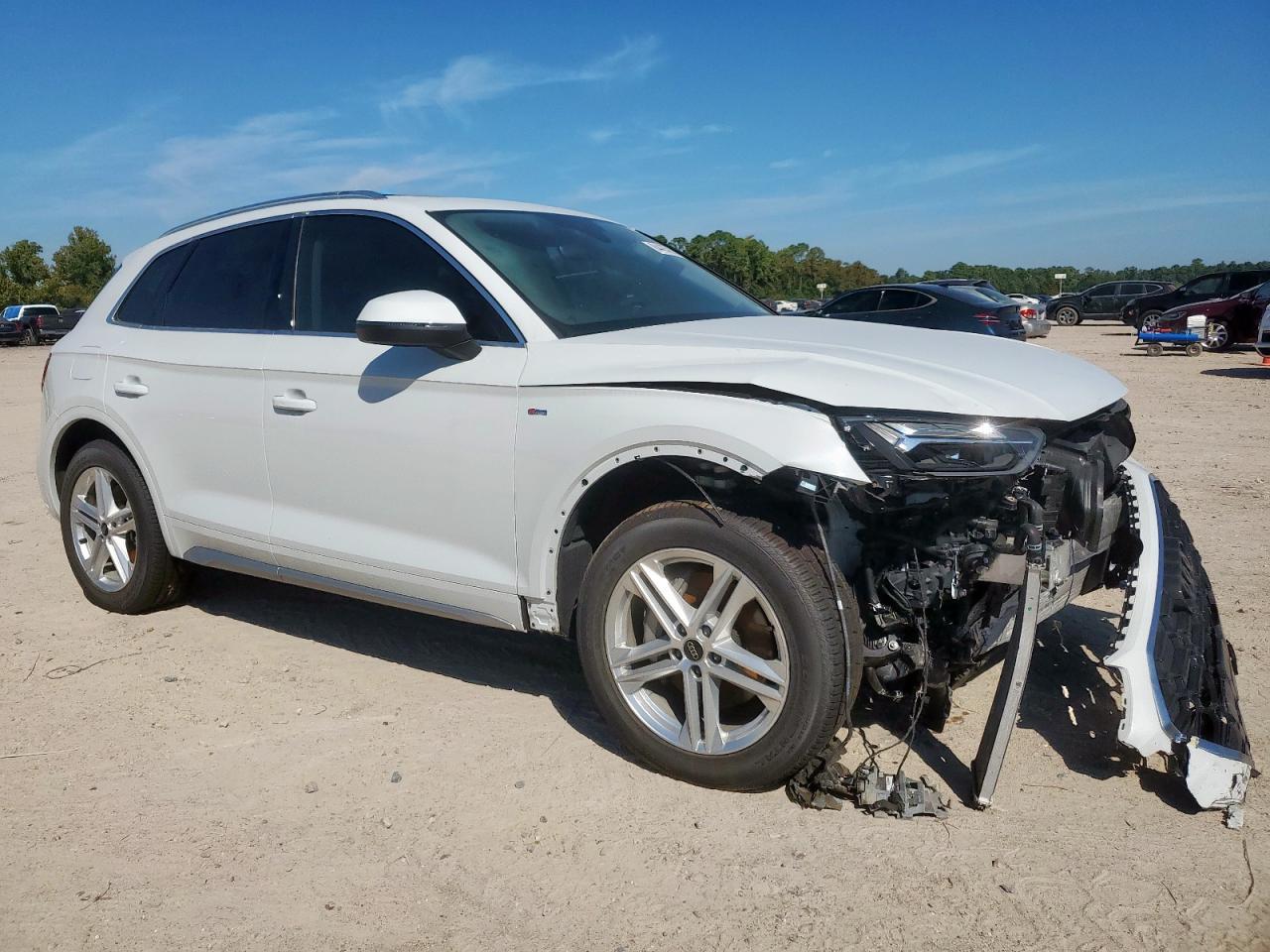 2025 Audi Q5 E Premium Plus 55 - Фото 4