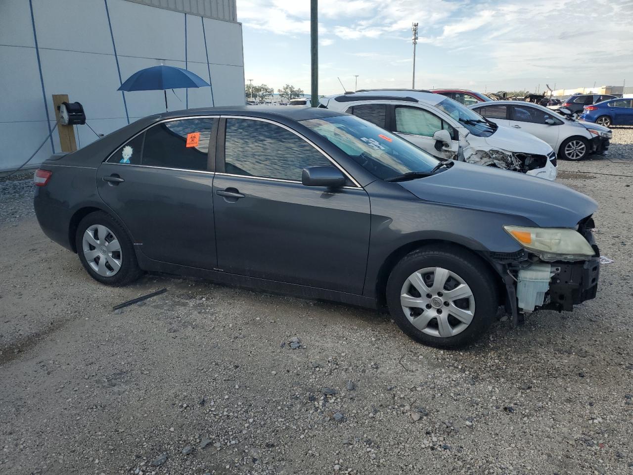 2010 Toyota Camry Le - Image 4