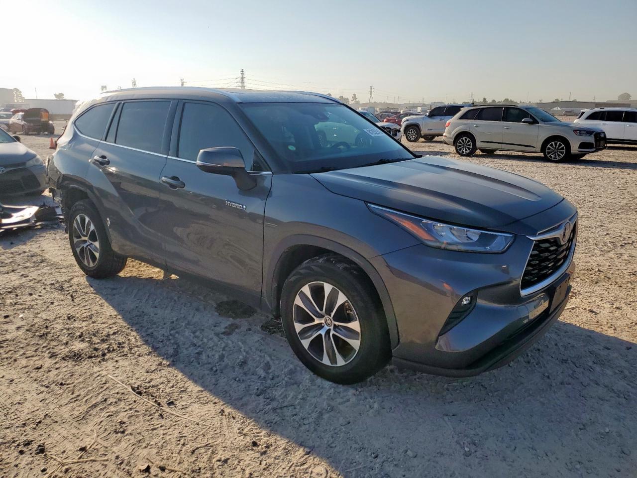 2020 Toyota Highlander Hybrid Xle - Фото 4