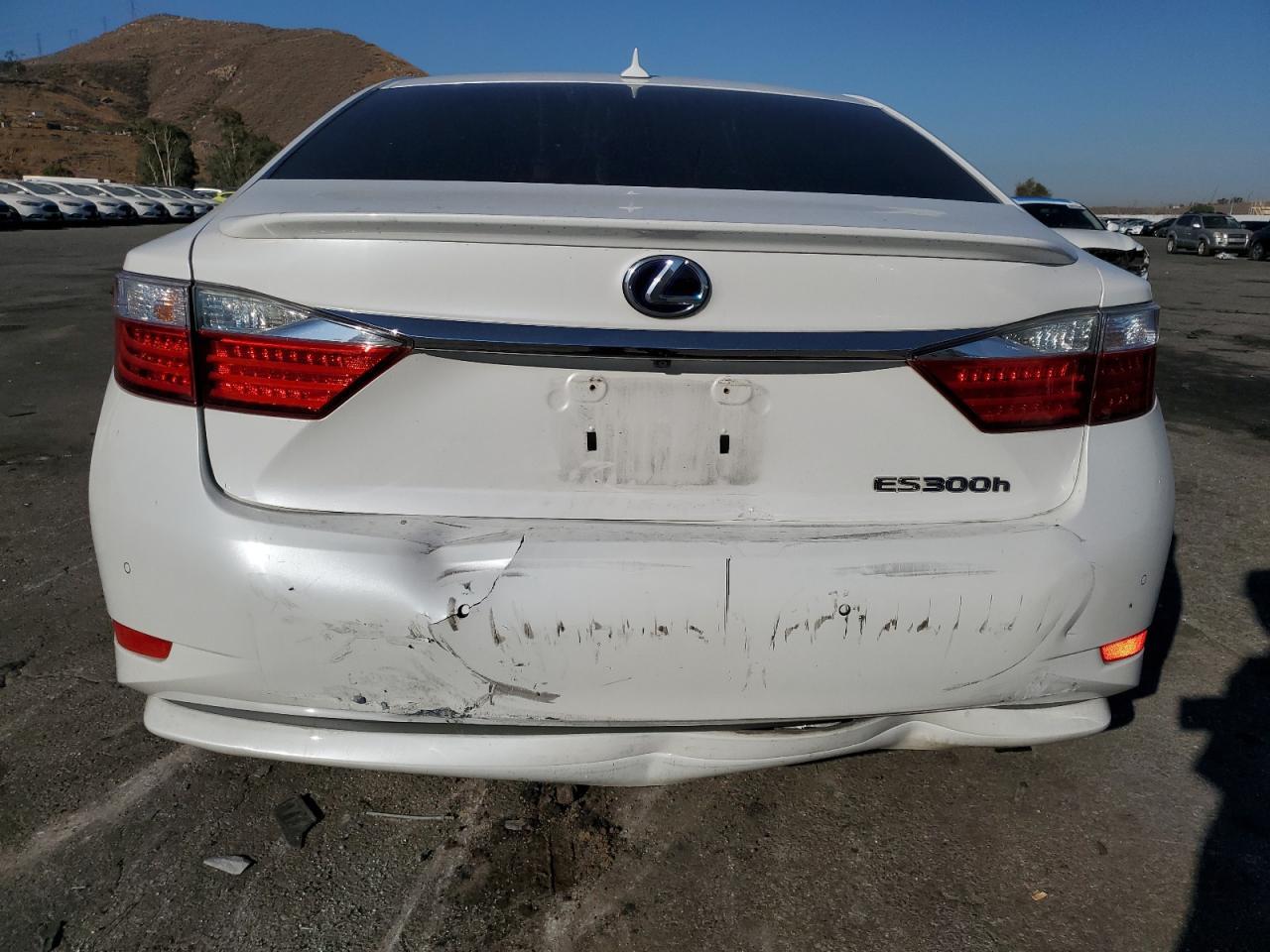 2014 Lexus Es 300H - Фото 6