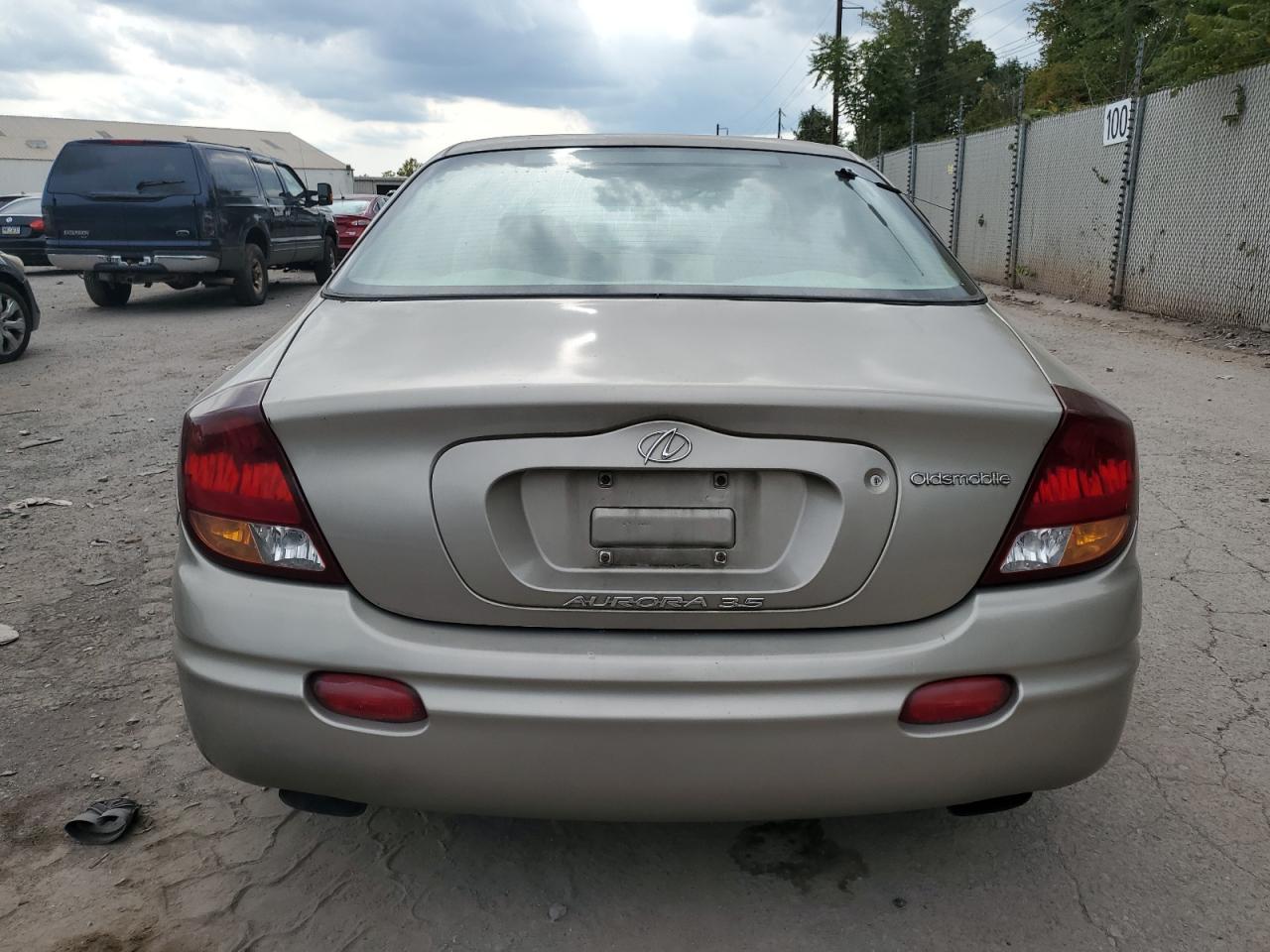 2001 Oldsmobile Aurora - Фото 6