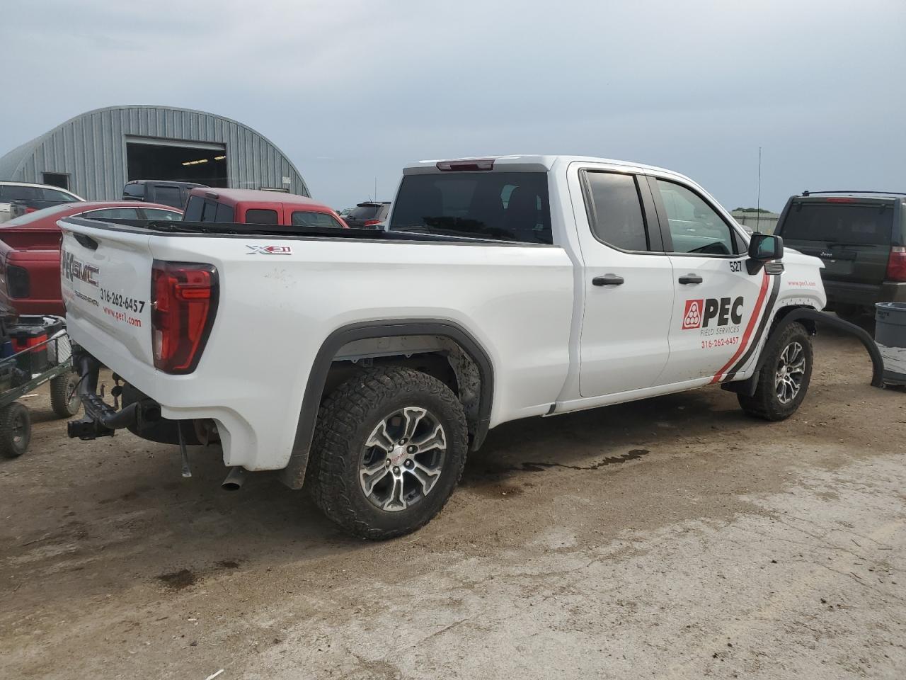 2026 GMC Sierra K1500 - Фото 3