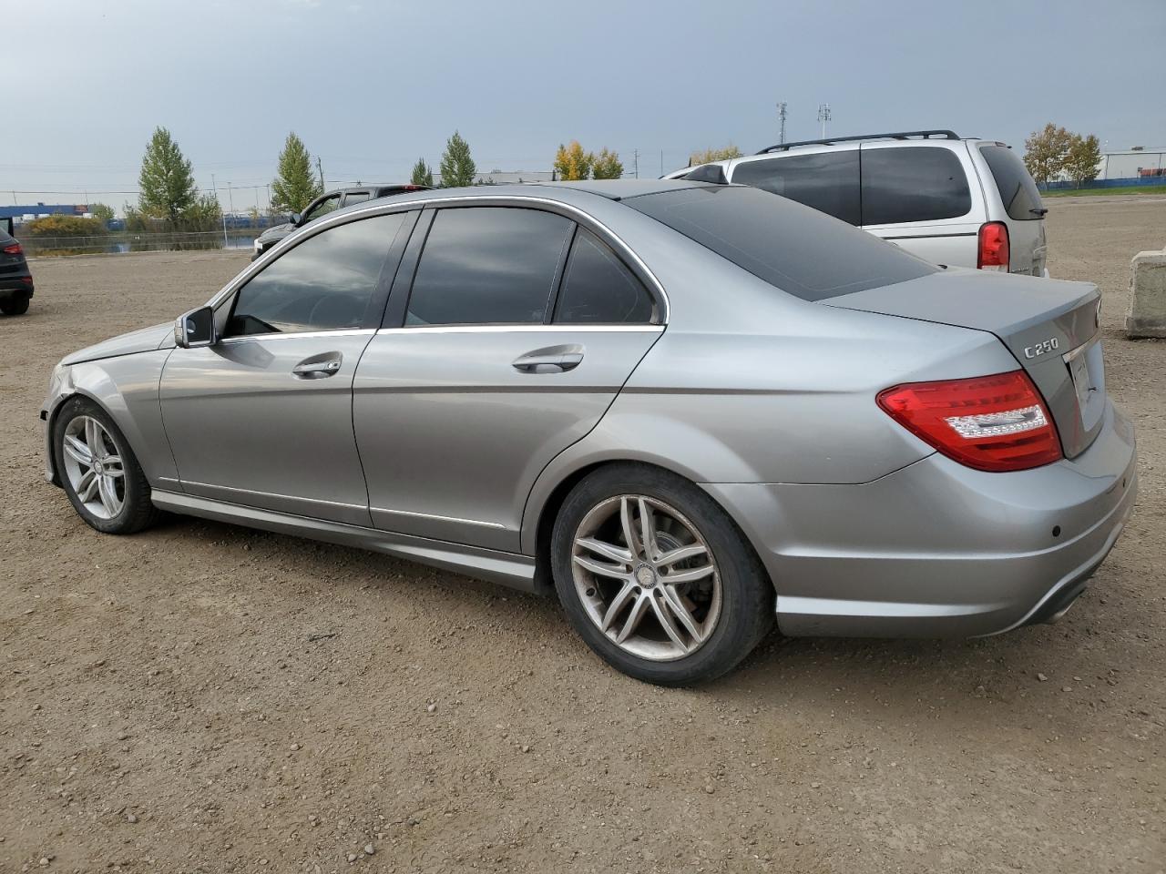 2012 Mercedes-Benz C 250 4Matic - Фото 2