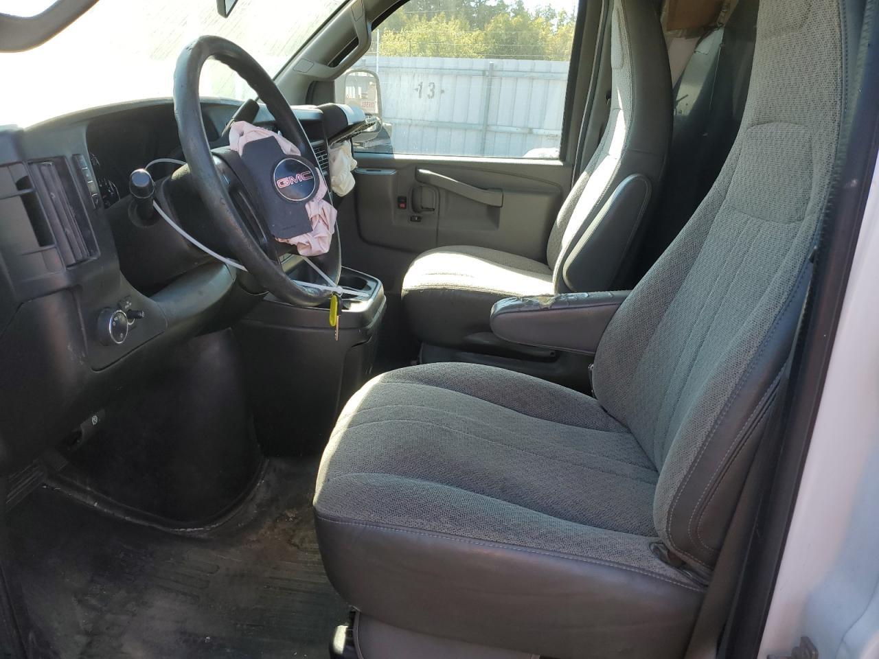 2016 GMC Savana G2500 - Image 7