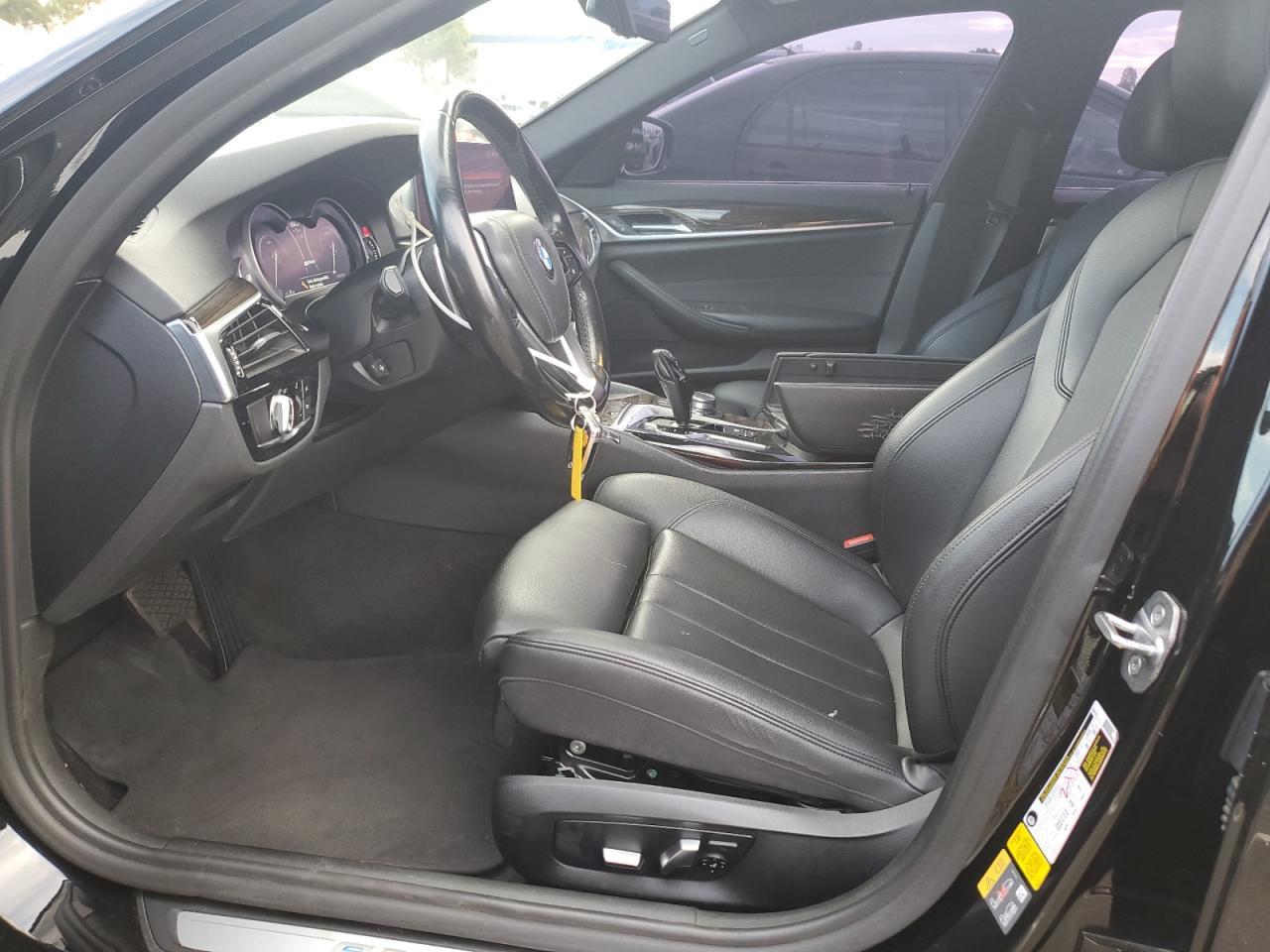 2019 BMW 530E - Image 7