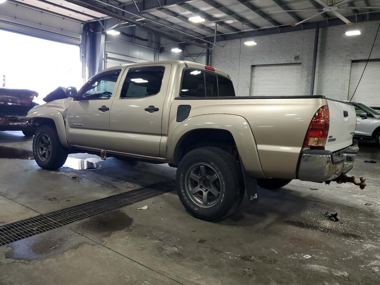 2007 Toyota Tacoma Double Cab - Image 2
