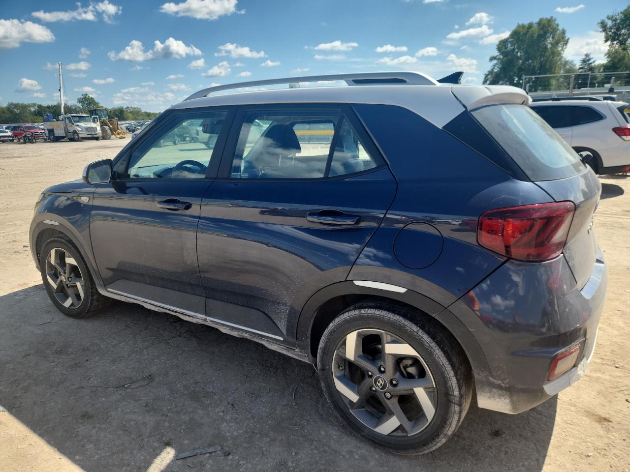 2021 Hyundai Venue Denim - Image 2