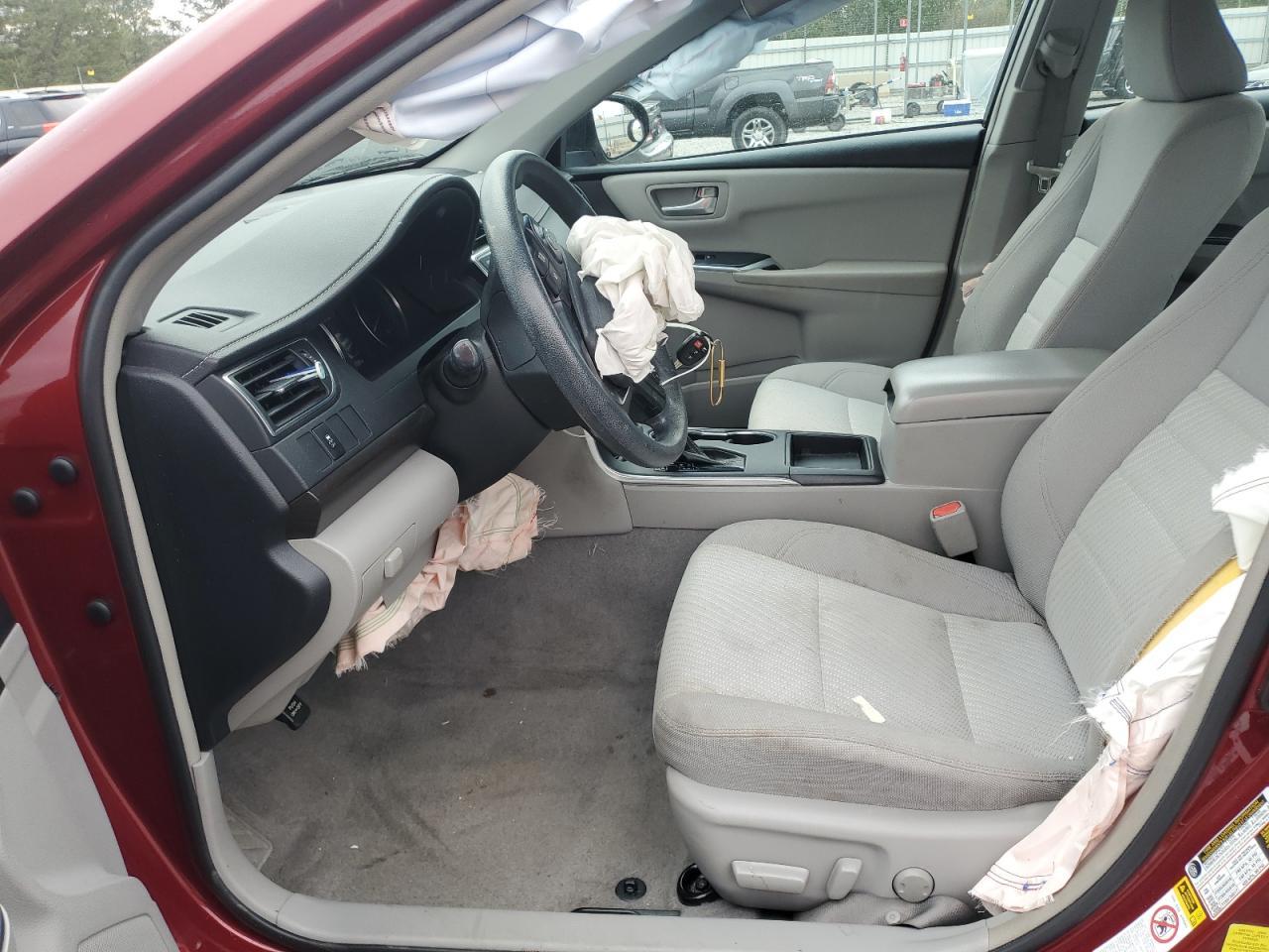 2017 Toyota Camry Le - Image 7