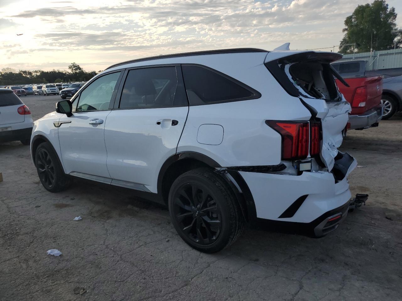 2023 Kia Sorento Sx - Фото 2