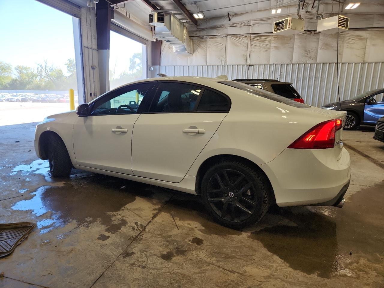 2017 Volvo S60 - Image 2