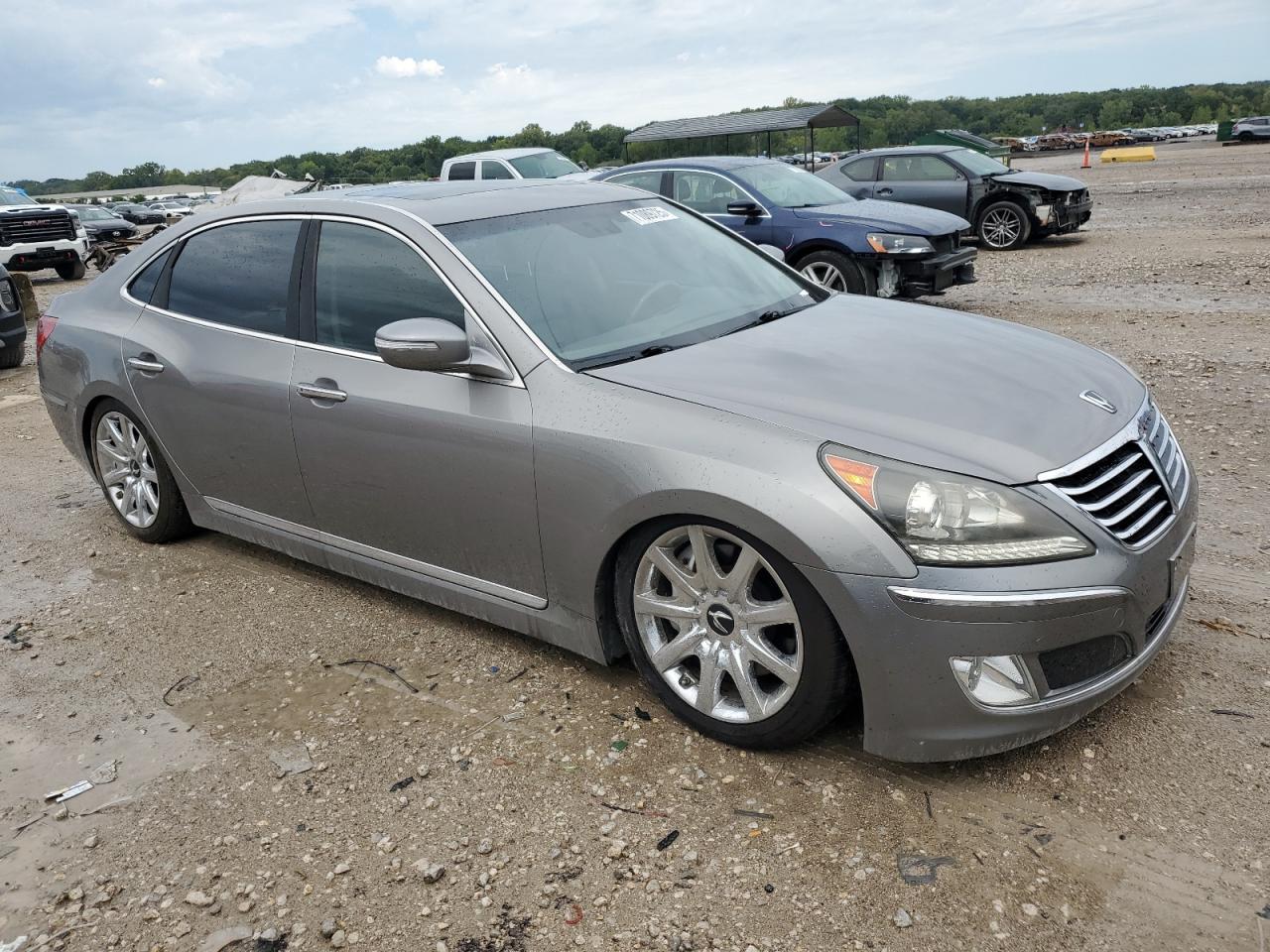 2012 Hyundai Equus Signature - Image 4
