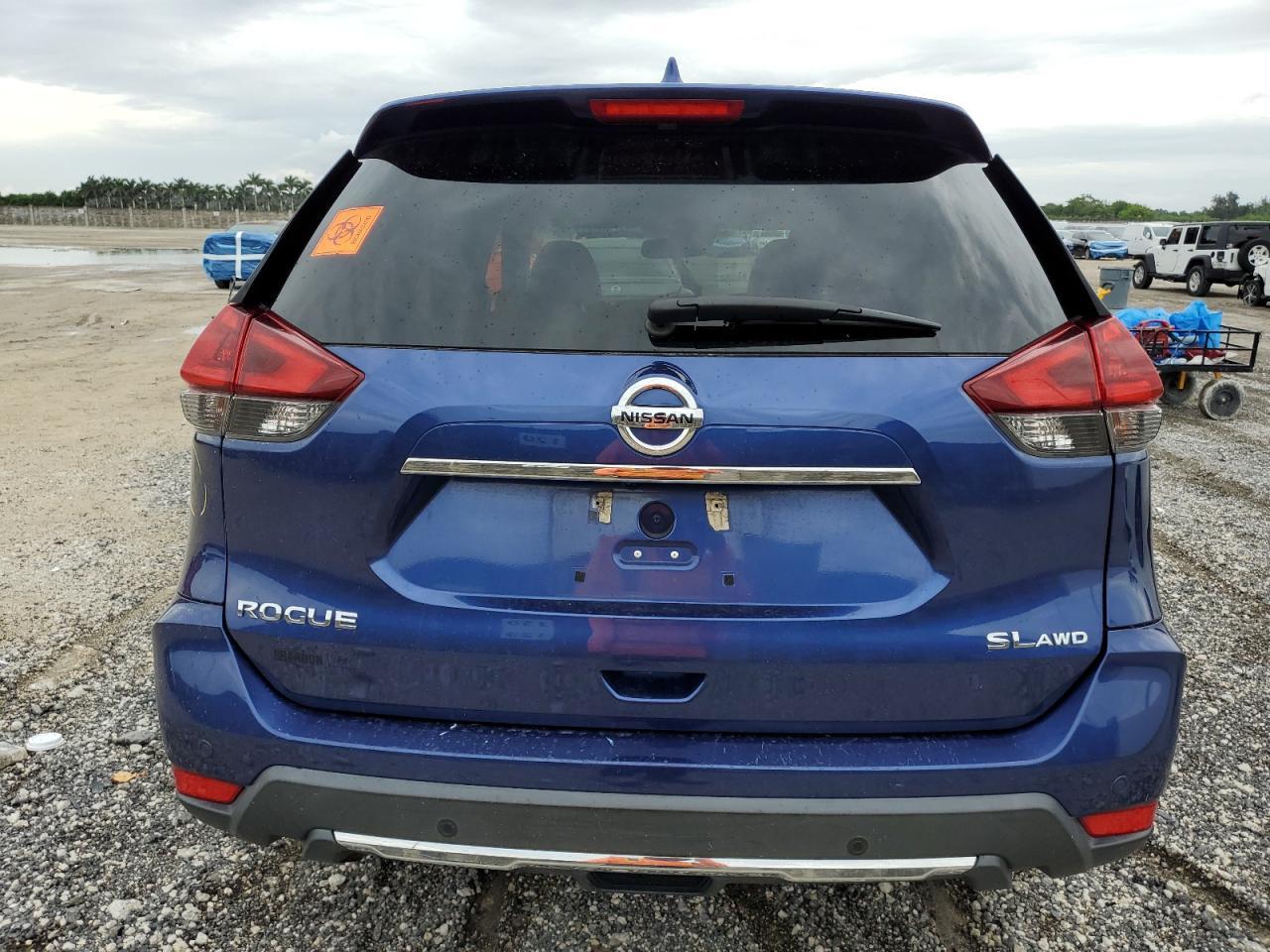 2019 Nissan Rogue S - Image 6