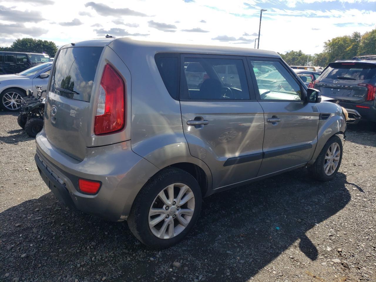 2012 Kia Soul + - Фото 3
