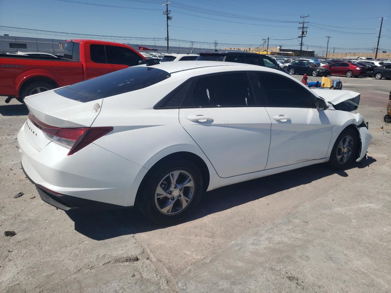2021 Hyundai Elantra Se - Image 3